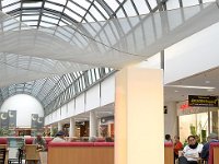 Koeln Arcaden Saeule 02 gelb