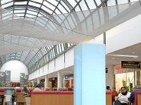 Koeln Arcaden Saeule 02 hellblau