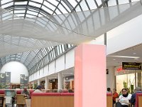 Koeln Arcaden Saeule 02 rot